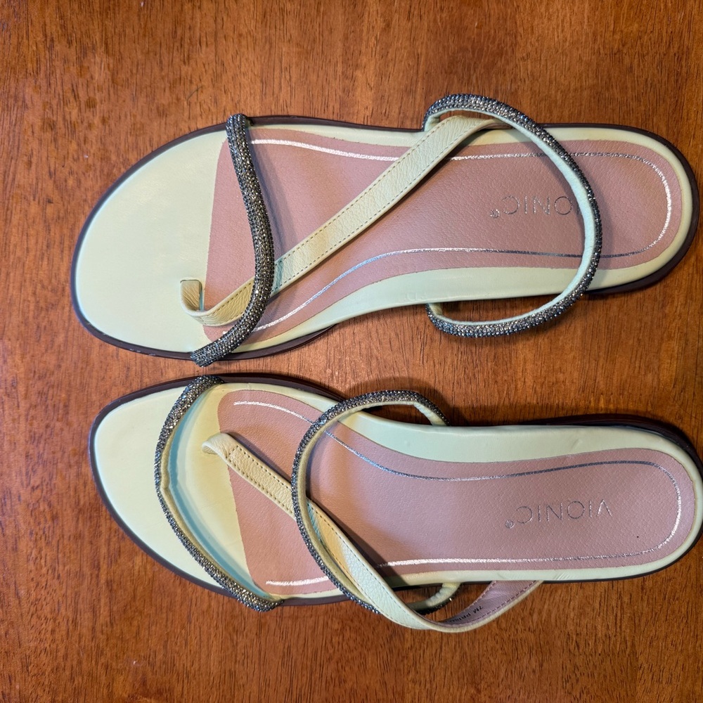 Vionic Green and Silver Sandals Minimalist Comfort